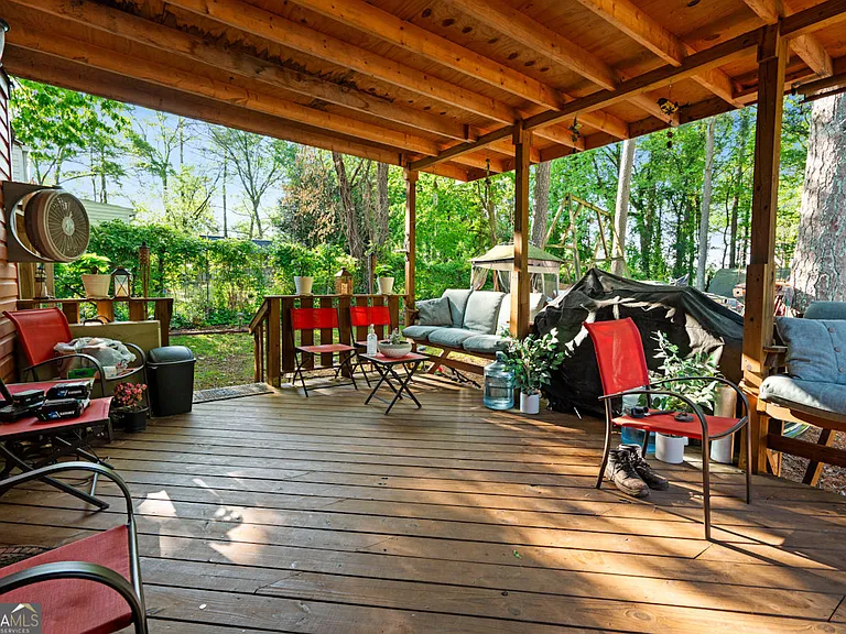 1776 Fairway Hill Dr, Atlanta, GA 30317 - Image 8